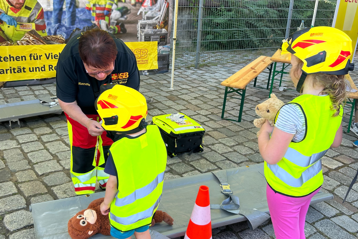 Blaulichtfest 2025: Hitze: Schutz, Vorsorge und Erste-Hilfe bei extremen Temperaturen