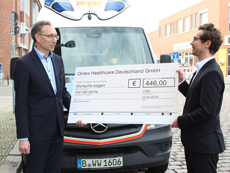 Spende an den Wünschewagen von der Firma Ontex