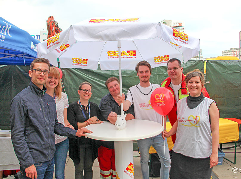 Spielspaß am Alexanderplatz- Berlin Schockt auf dem WeltSpielTag